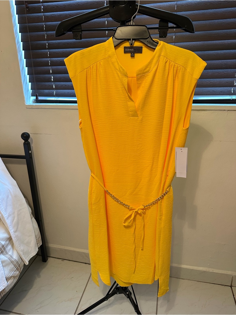 Donna Ricco Bright Yellow Sleeveless Midi Dress with Chain-Tie Belt